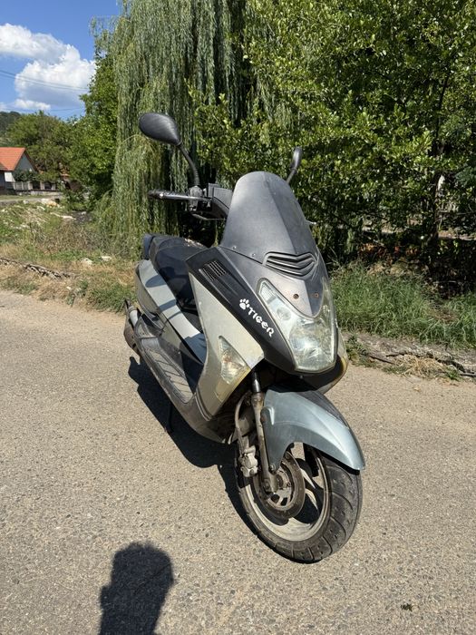 Vand scuter REVATTO 150cc