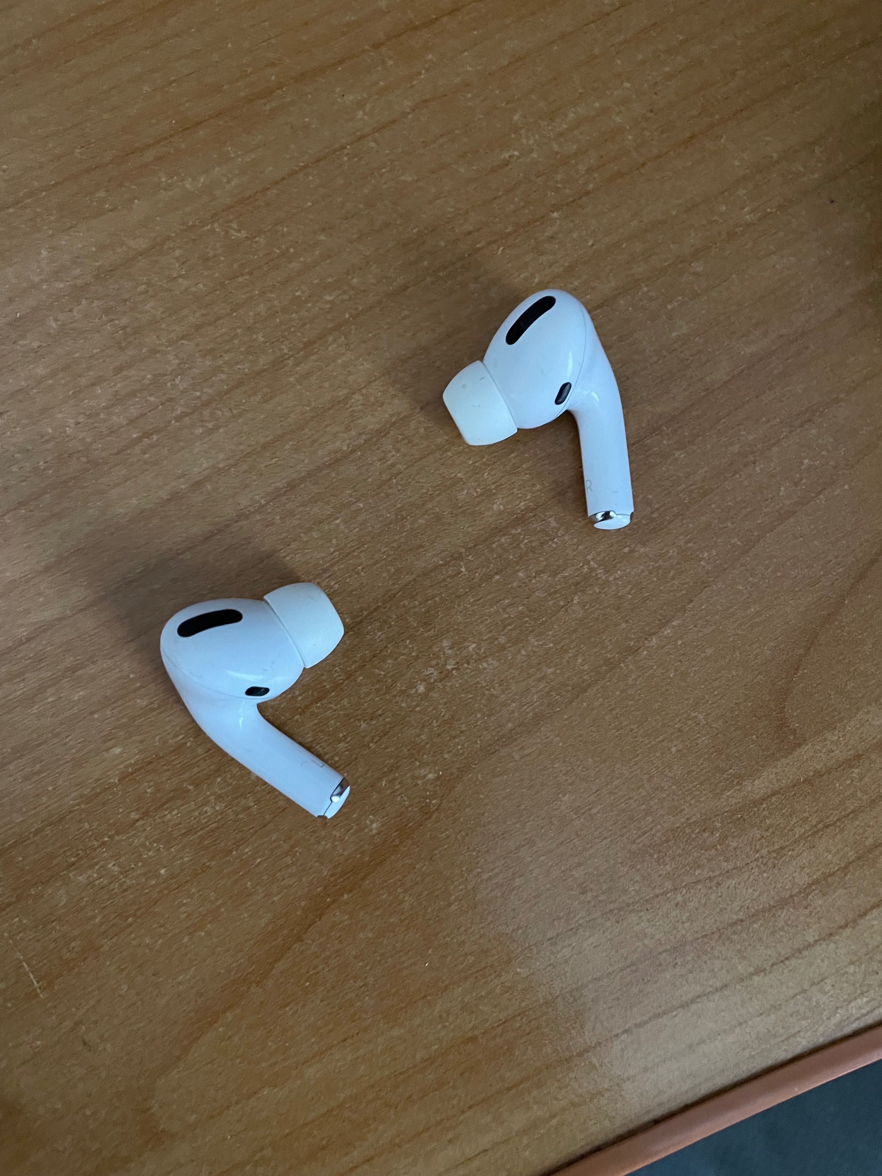 casti Airpods PRO