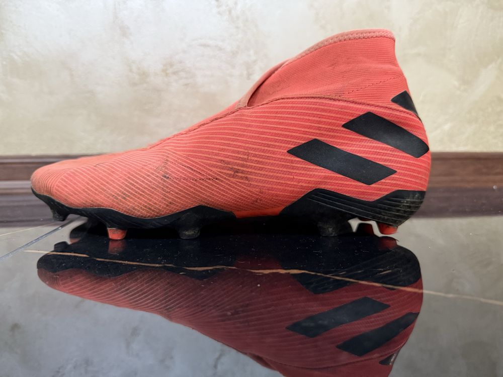 Бутонки Adidas+подарък кори