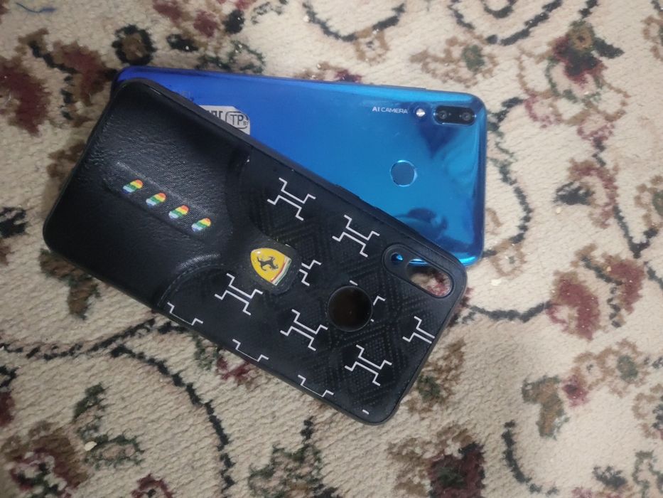 Продам Huawei телефон 32gb