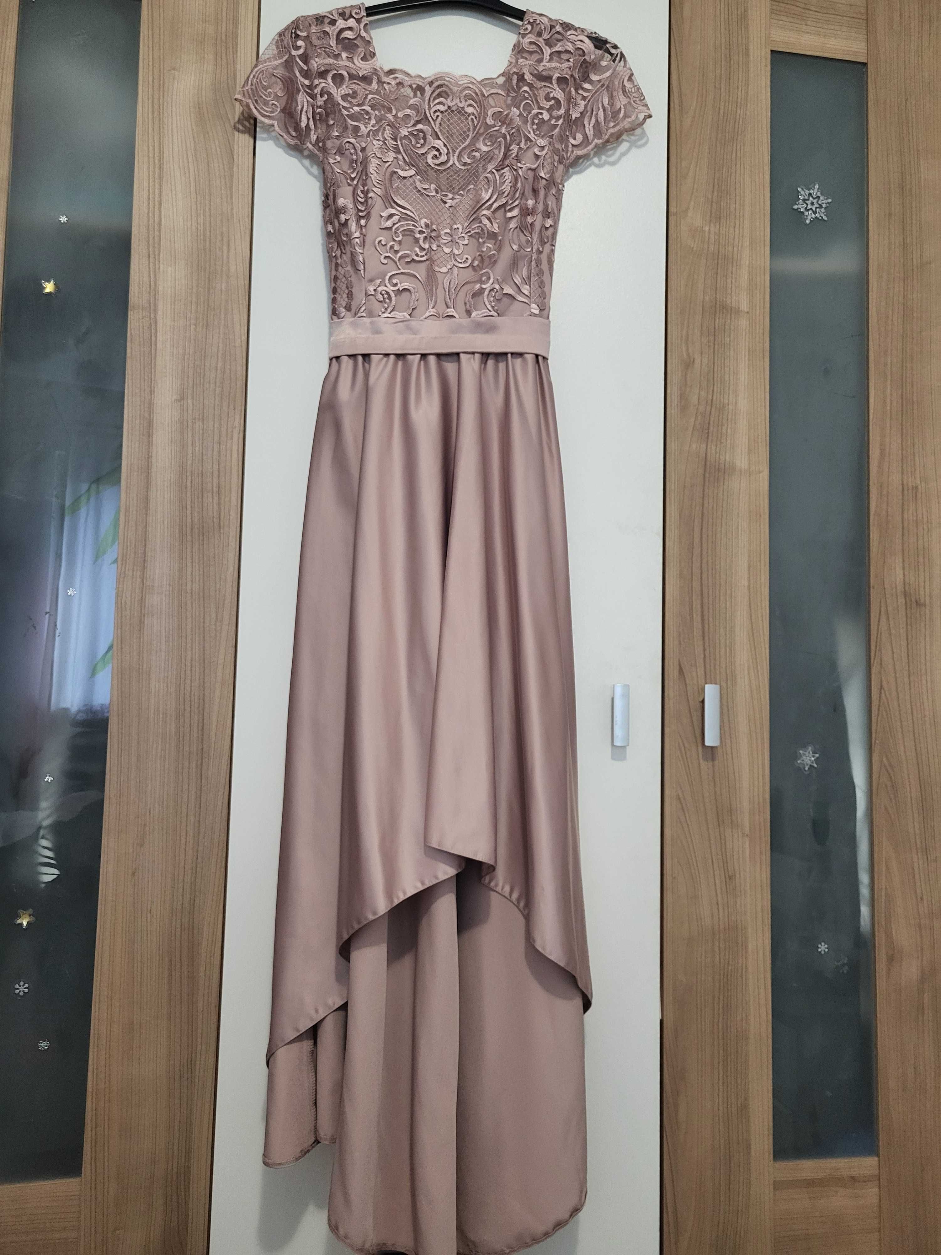 Vand rochie roz pudrat de gala marimea 40 (M/L)