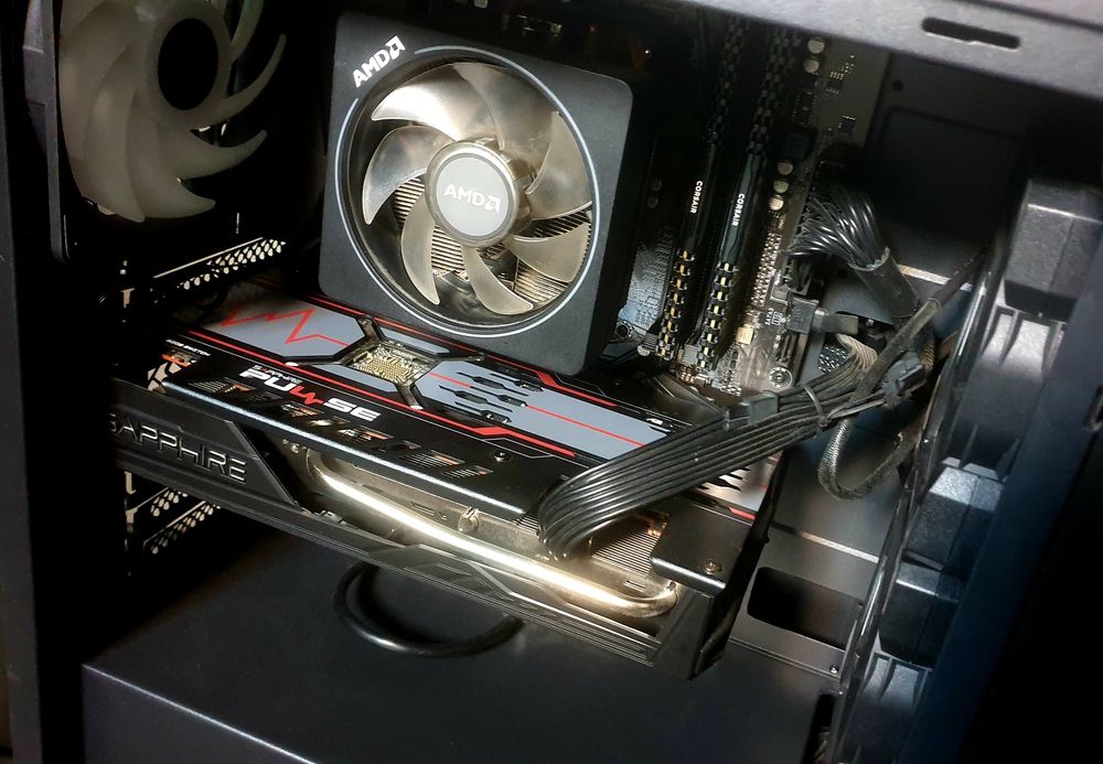 Видеокарта Sapphire RX 5600 XT 6GB GDDR6