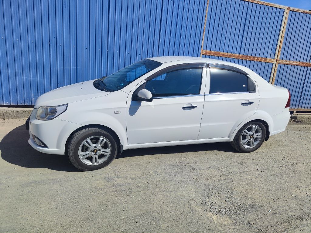 Nexia 3 avtomat 2018 yil 87500 km