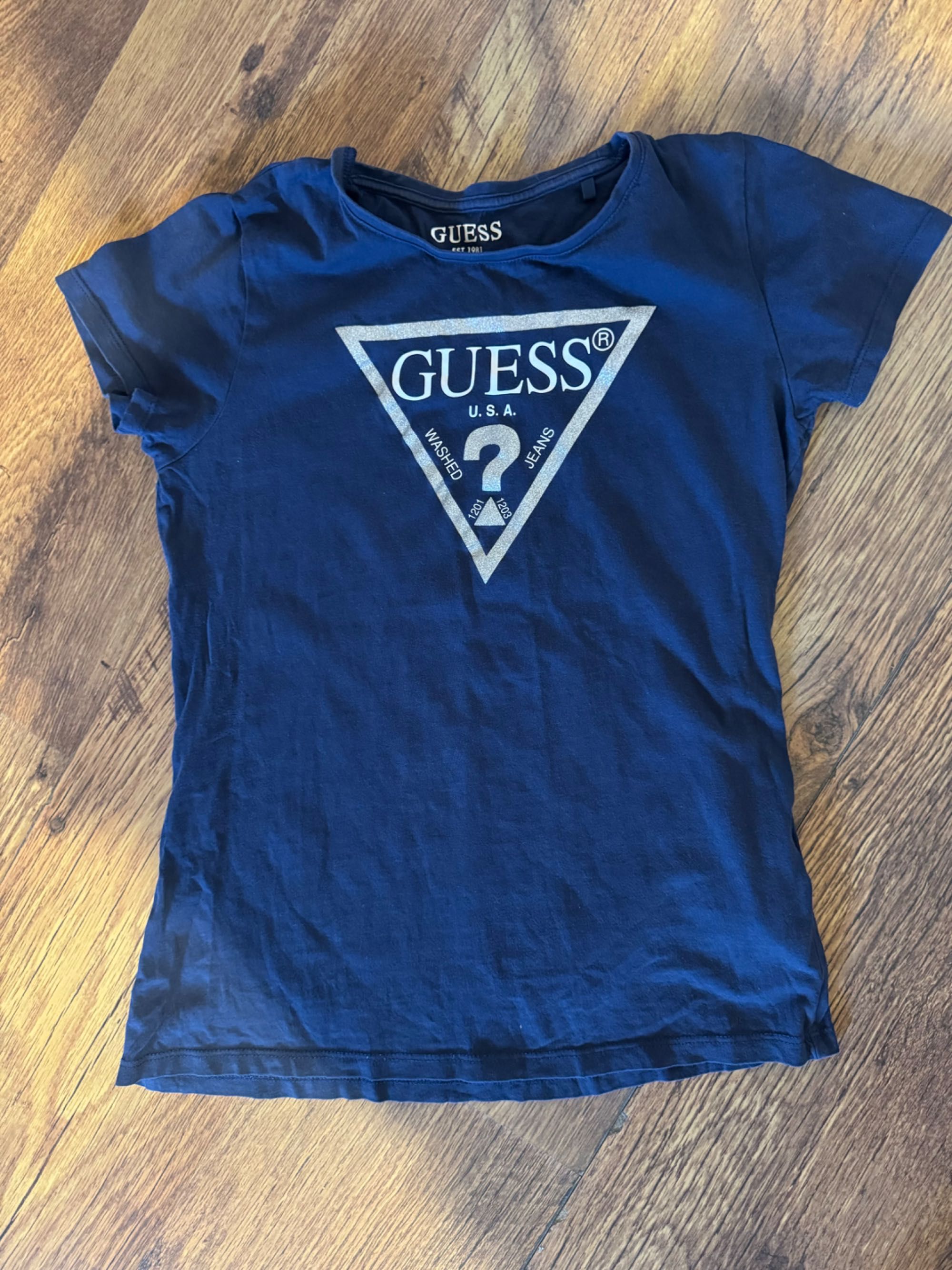 тениски Calvin Klein и Guess