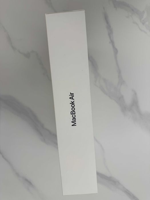 Macbook Air, M4, 13 inch, 16GB RAM, *SIGILAT*