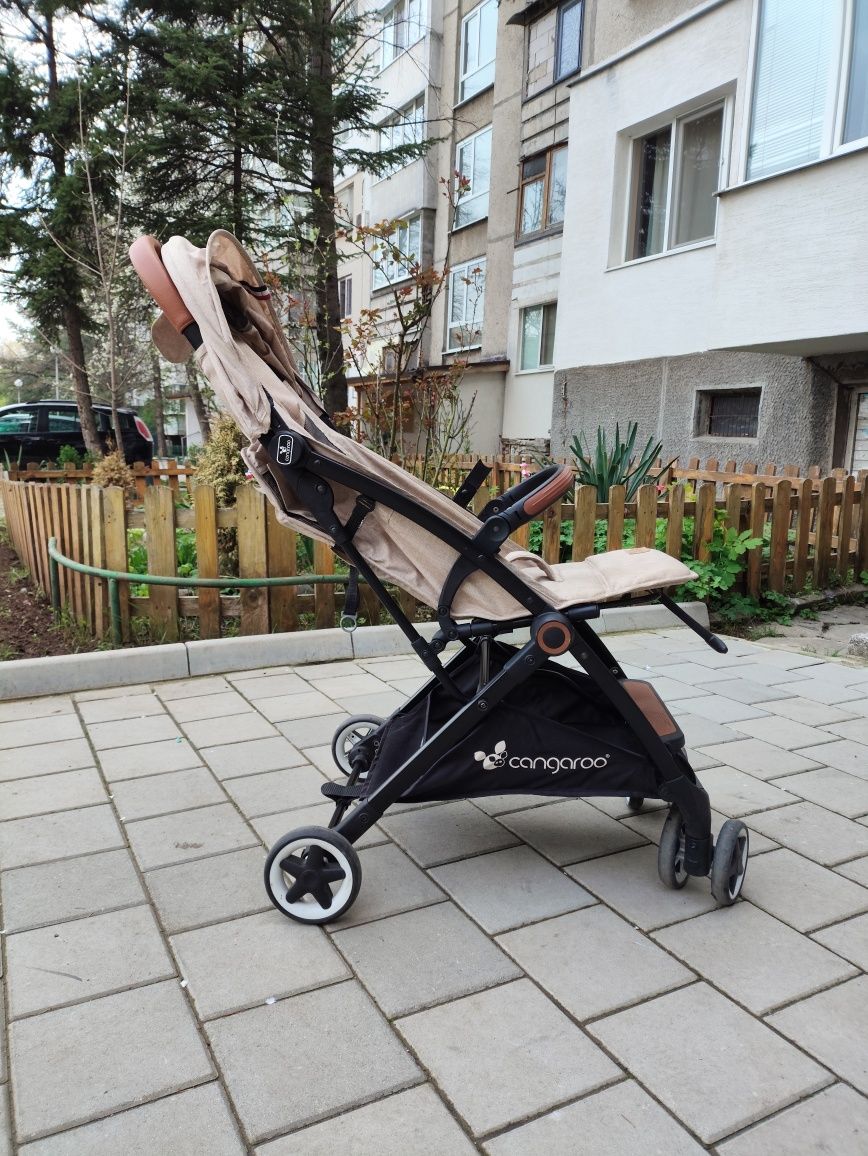 Детска лятна количка Cangaroo Paris в бежов цвят
