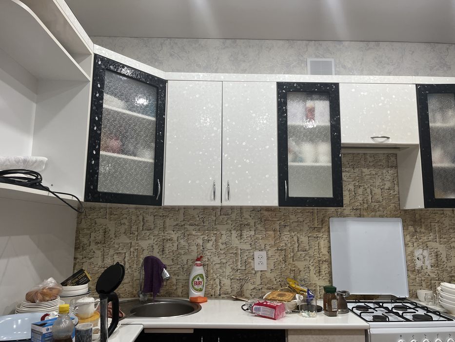 Продам кухню самовывоз