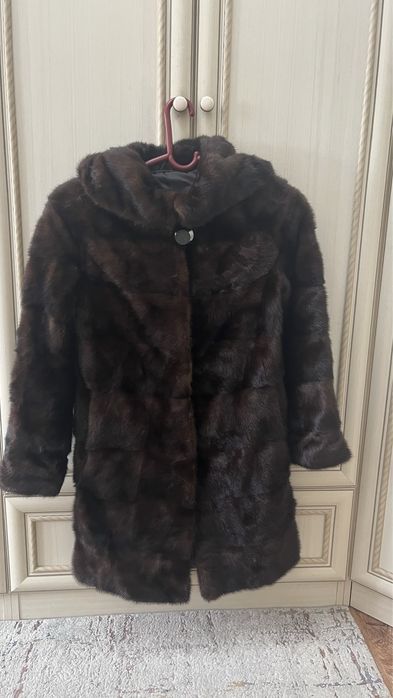 Норковая шуба с норковой шапкой в подарок