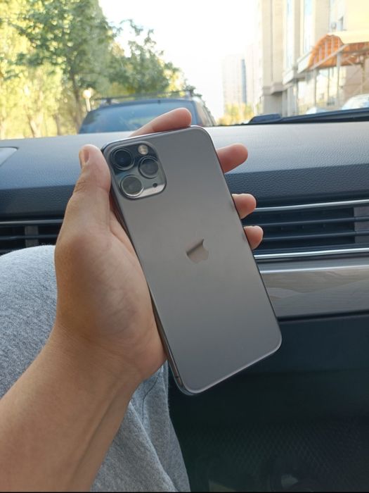 Продам 11 про айфон