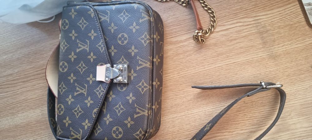 Geanta Louis Vuitton