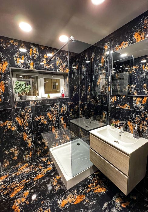 Apartament cu Jacuzzi Privat