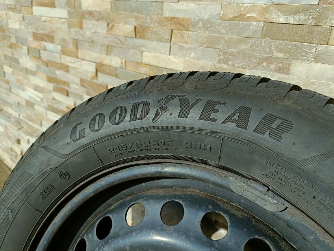 Anvelope GoodYear Ultra Grip Performance+ 215/60/16 cu jante Ford 16 i