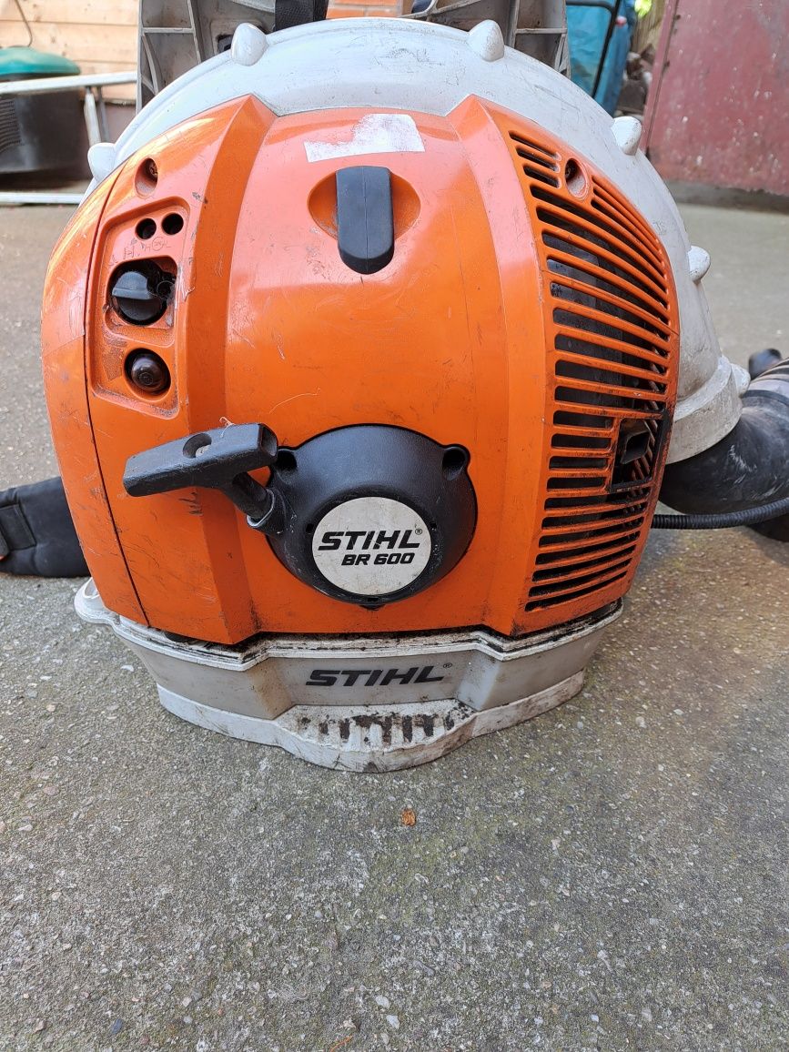 Vand scule electrice suflanta Stihl br600