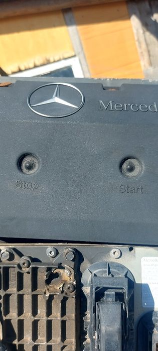 Motor Mercedes Benz
