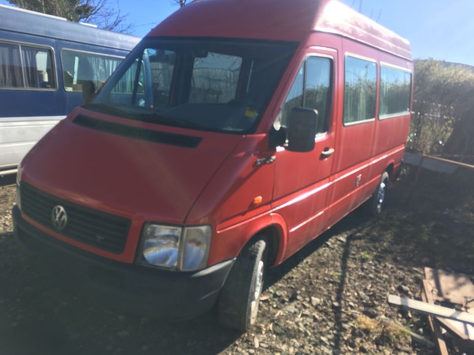 Autorulota LT 2004 2,5 TDI 6 locuri