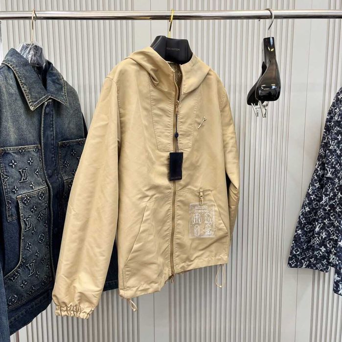 Geaca Louis Vuitton reversibila-diferite modele