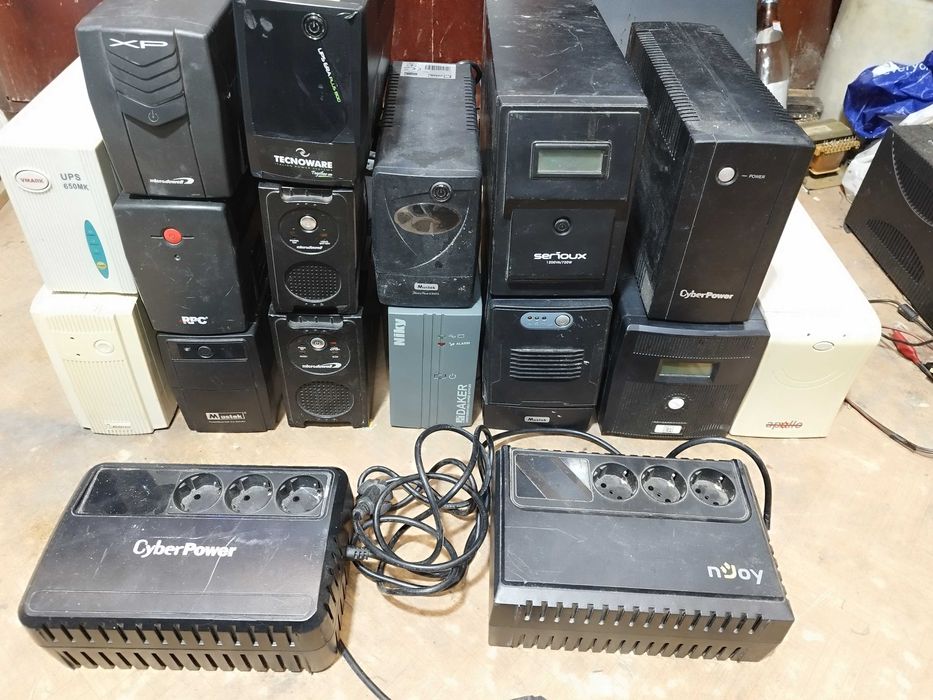 UPS cateva modele 12v-24v / 200-1200 Wati