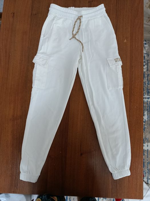 Спартивный кастюм одет один раз