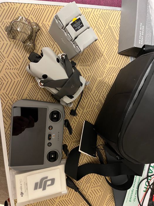 Dji mini 4 pro fly more combo + dji care refresh - 12.02.2027