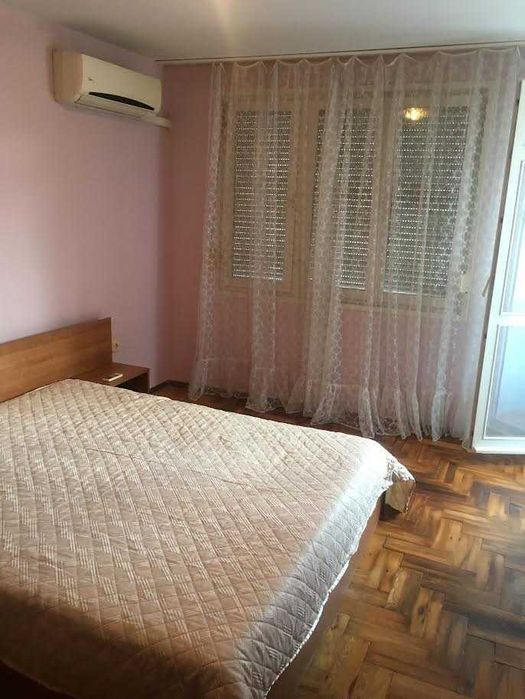 Дава се под наем Двустаен апартамент в Бургас, Възраждане - 50 кв.м за 150 € - Снимка #1