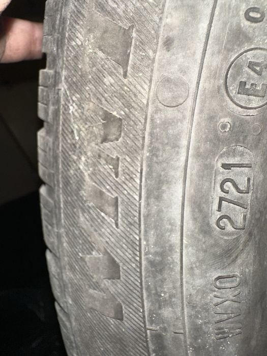 Продавам 16 цола джанти със зимни гуми за vw