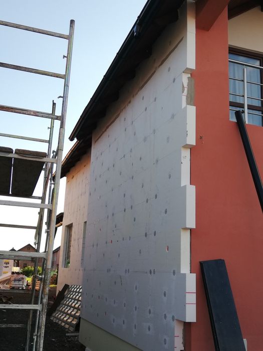 Tigla metalică și acesorii