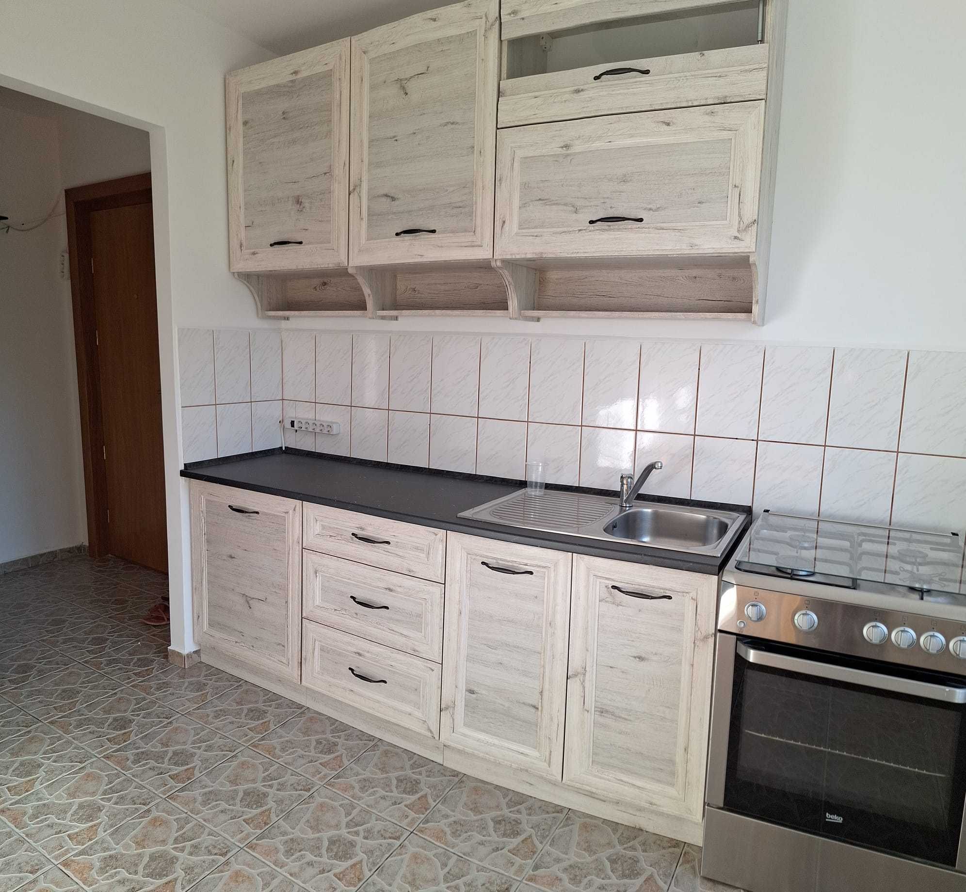 Proprietar, dau spre inchiriere Ap. 3 cam  in Gheorgheni