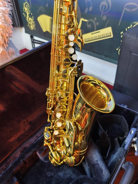 Saxofon alto YAMAHA YAS 475