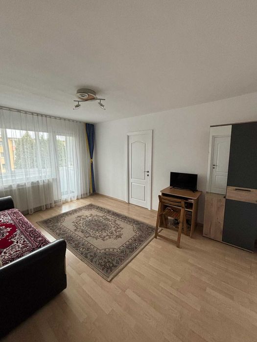 PROPRIETAR vând apartament 2 camere pe Calea București