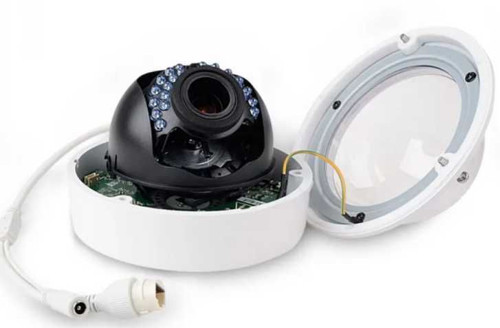 Купольная IP камера видеонаблюдения Hikvision DS-2CD2742FWD-I 4МП