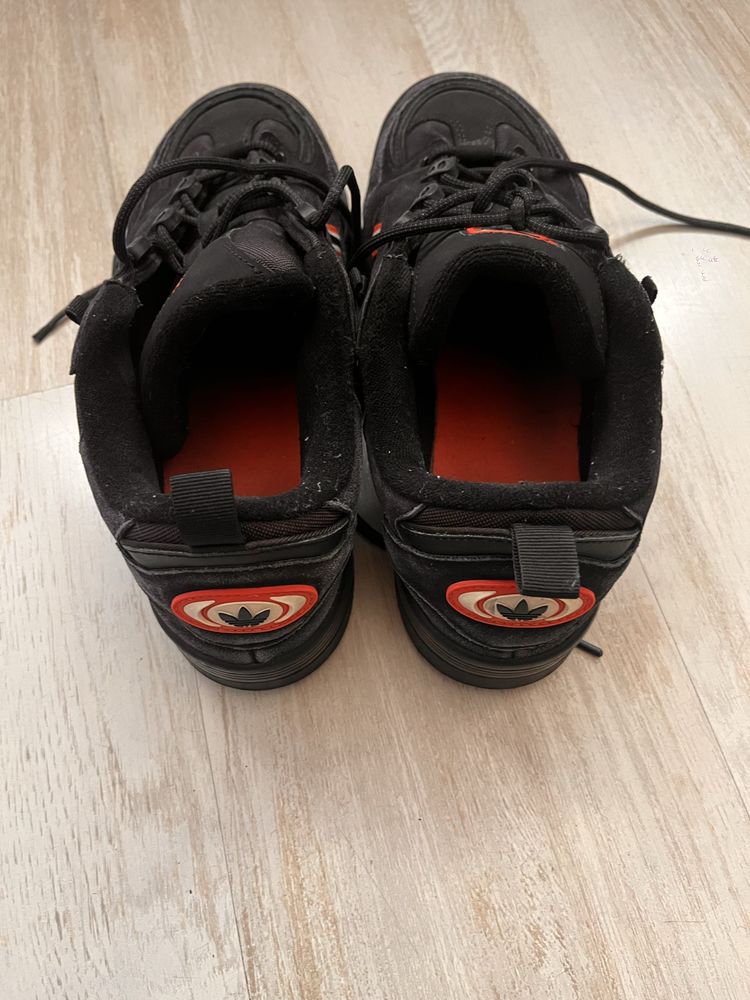 маратонки Nike,Adidas