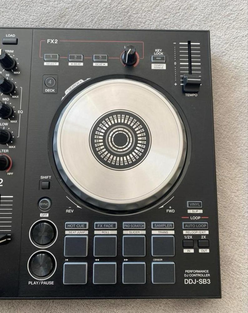 Pioneer DDJ SB 3 / DJ контролер / конзола