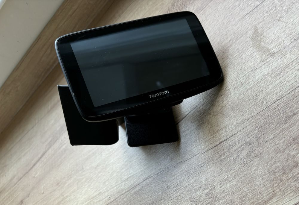 Навигация Tom Tom 4PN50