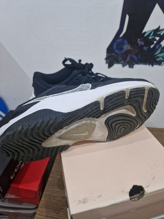 Adidasi Nike runner 37.5