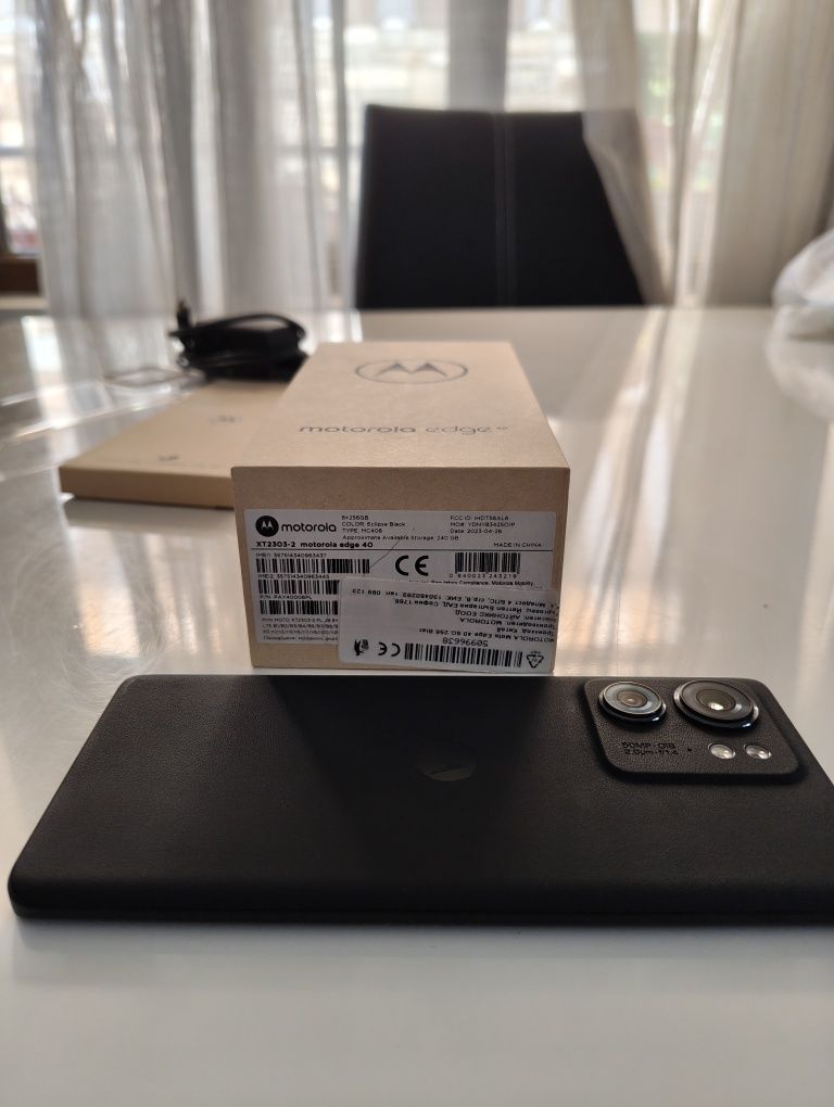 Motorola Edge 40 8Ram 256GB