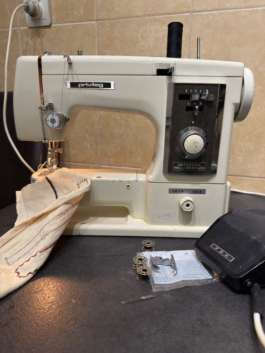 Masina de brodat cusut si festonat Privileg diverse progane