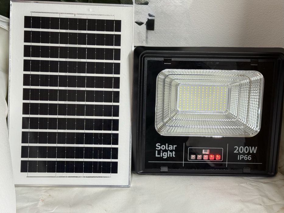Proiector Solar 200 W Jortan IP66 Casa Gradina Pescuit Rulota