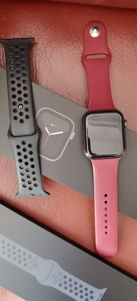 Apple Watch series 6, 44 mm