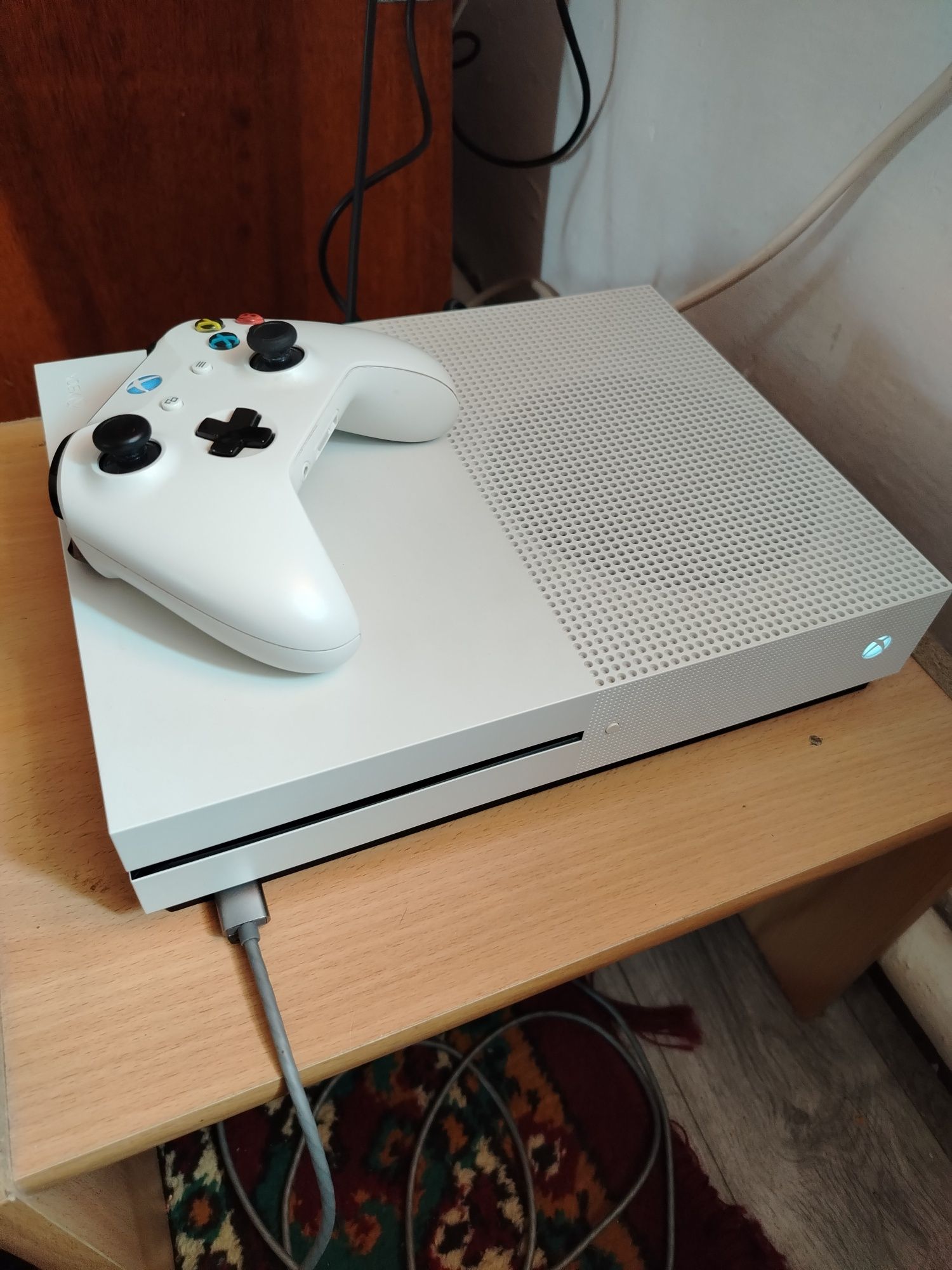 Иксбокс оне s +50игр