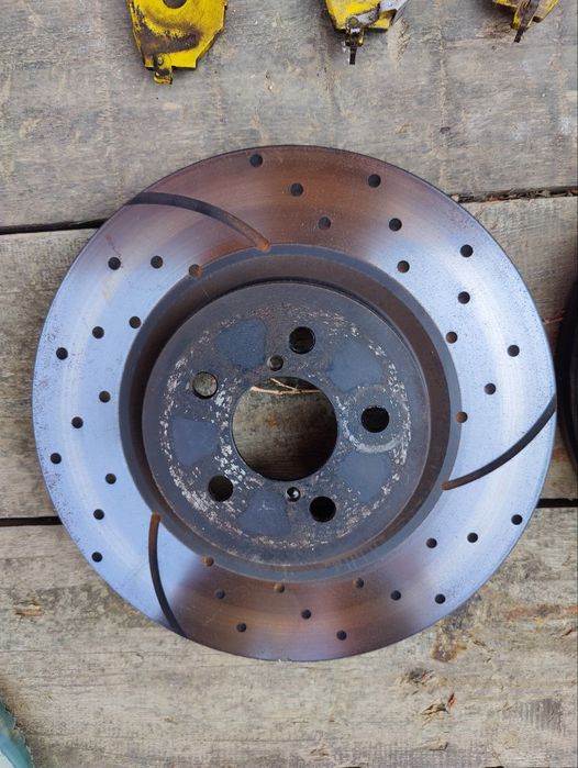 Преден спирачен комплект – EBC PD13K Kit Yellowstuff Sport Brake Pads