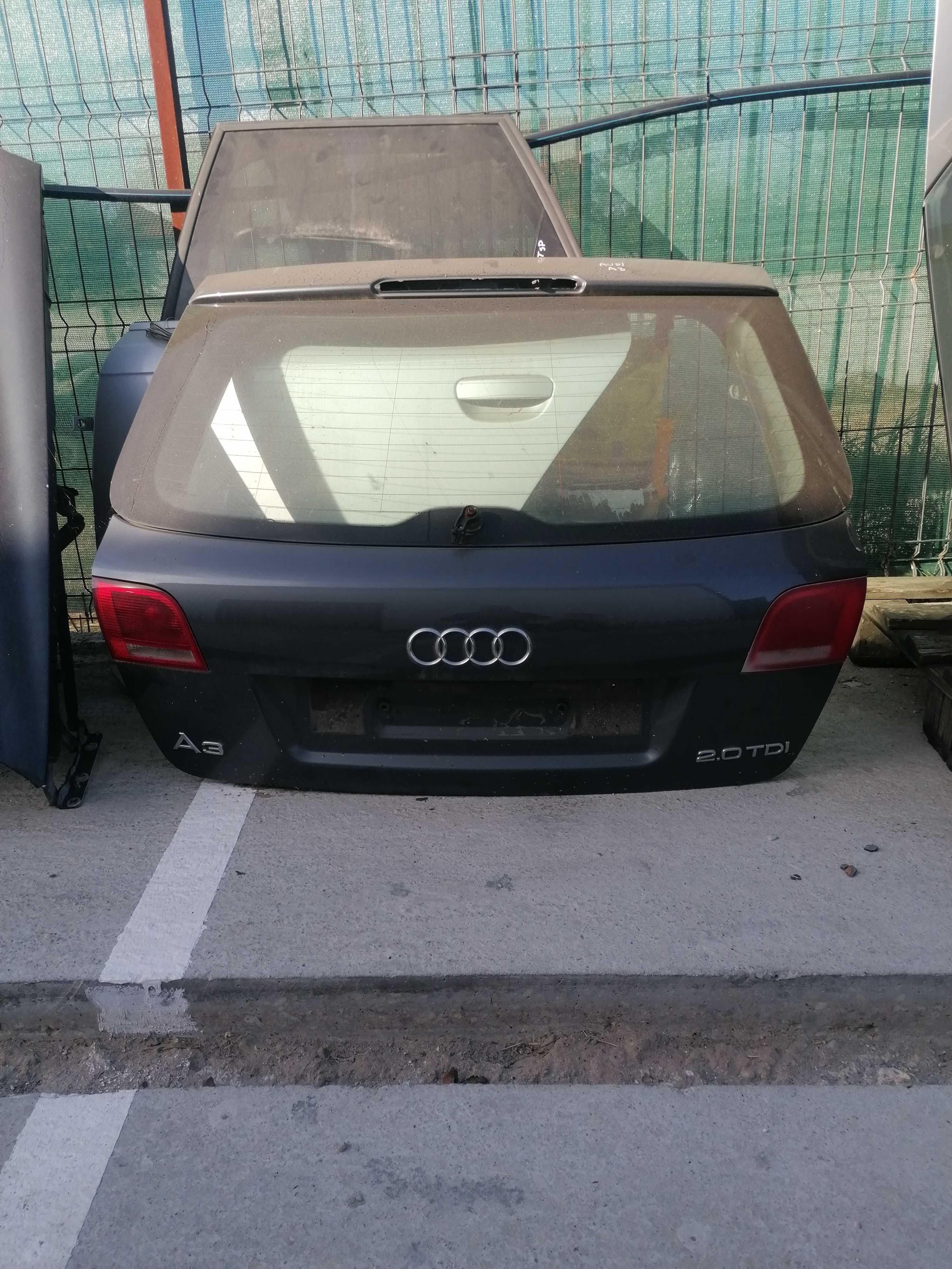 Haion audi a3 cu luneta 2005>