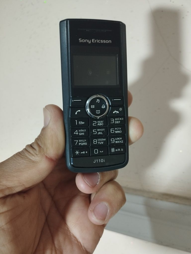 Продается телефон Продается телефон  Sony Ericsson J110i