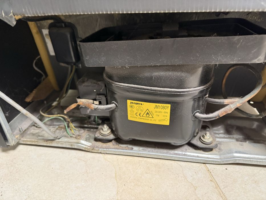 Хладилник за вино Candy WINE CELLAR CCV 160GL 40 бутилки