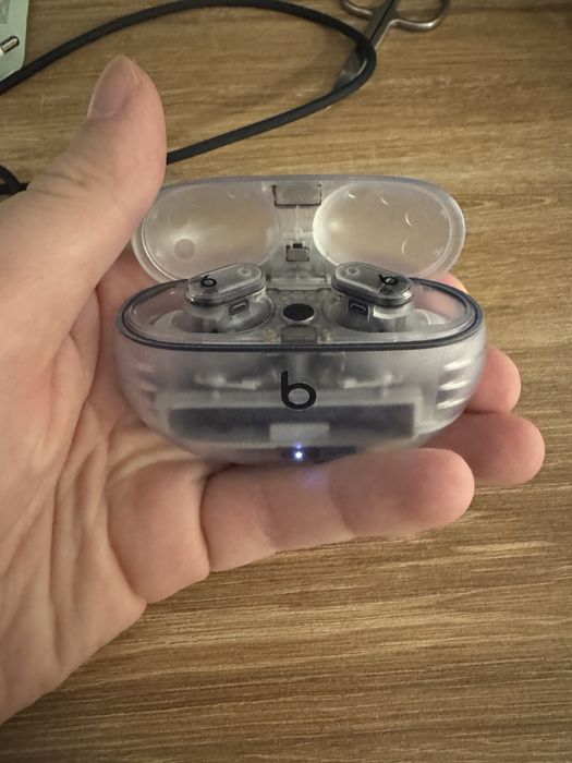 Casti Beats studio buds plus (+) transparente noise canceling
