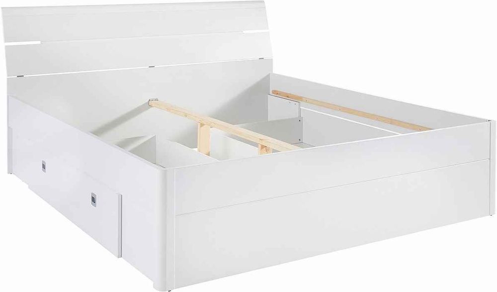 Pat 180/200 ( nu include noptiera, salteaua și somiera)