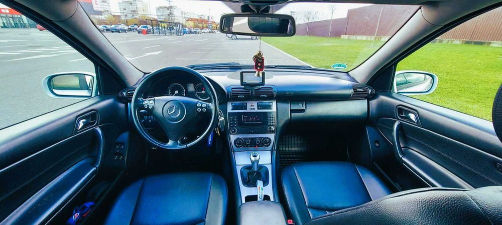 Mercedes Benz C220 CDI Sport Edition
Mercedes Benz C220 SportEdition