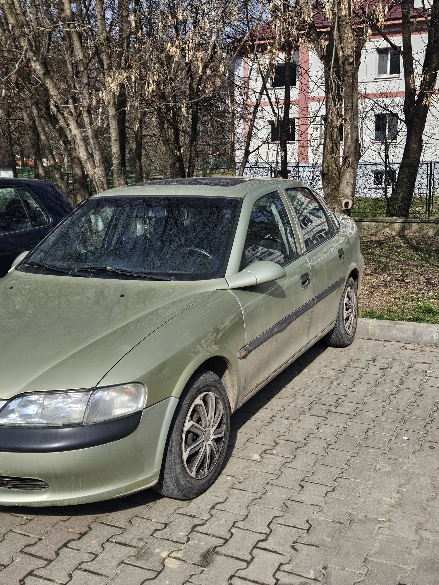 Opel Vectra B (1.6 benzina)