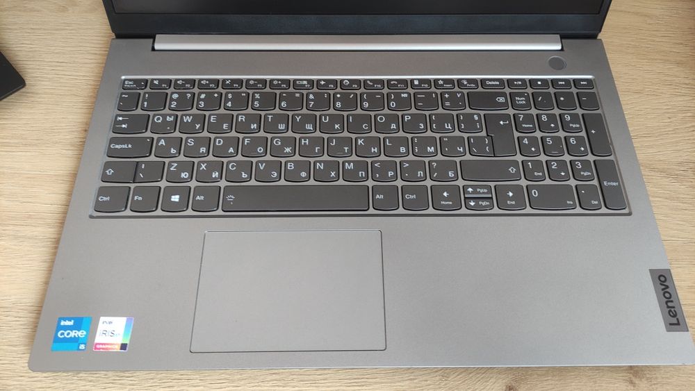 Лаптоп Lenovo ThinkBook 15 G2, i5-1135 16gb RAM, в перфектно състояние