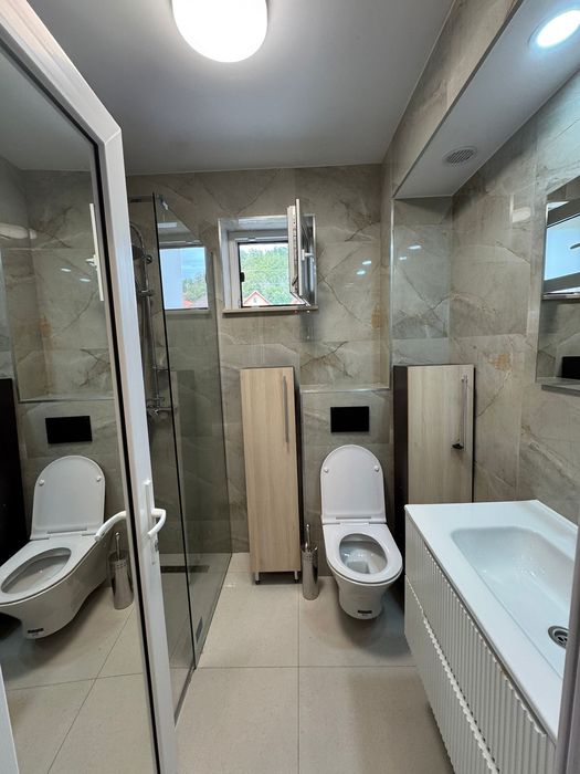 Apartament 3 camere de închiriat