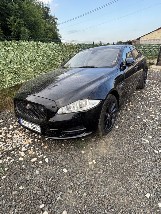 Vand Jaguar XJ 2014